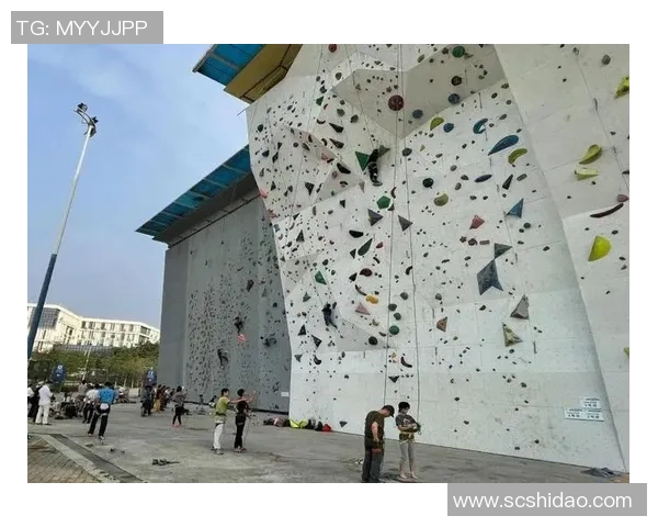 广州攀岩队包夹打法深度解析与战术应用探讨