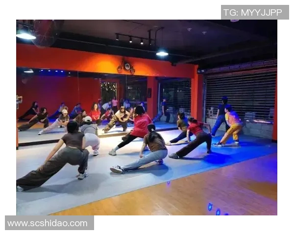 广州街舞队快攻革新之路：舞动城市节奏与青春热情的交汇